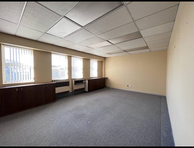 170M² OFFICE TO LET IN WYNBERG